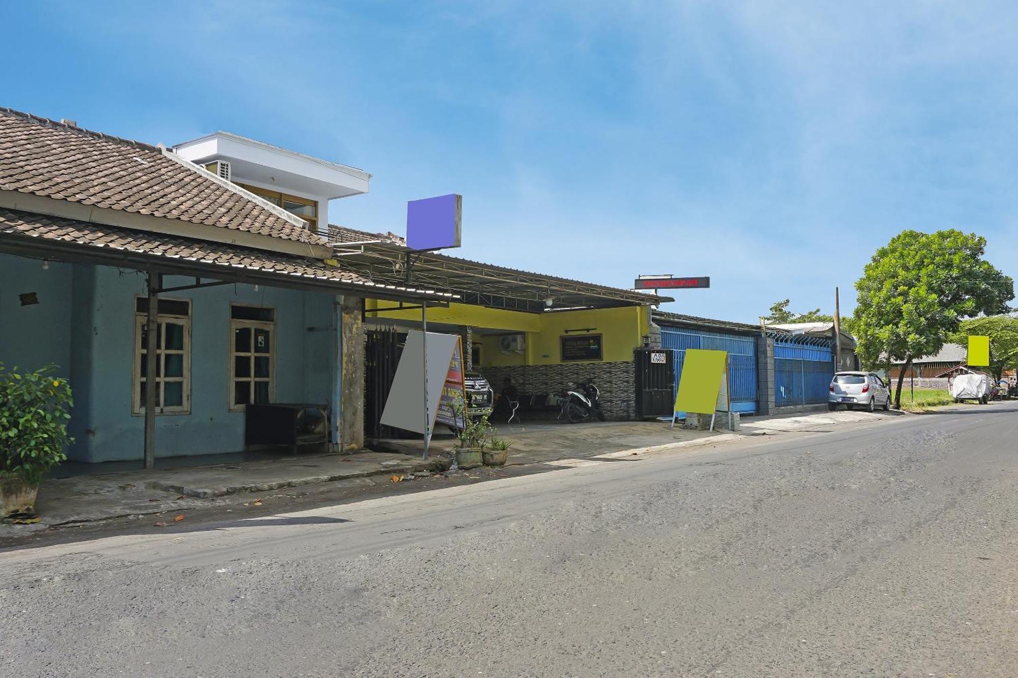 Putih Mulia Homestay Syariah Lumajang Dış mekan fotoğraf