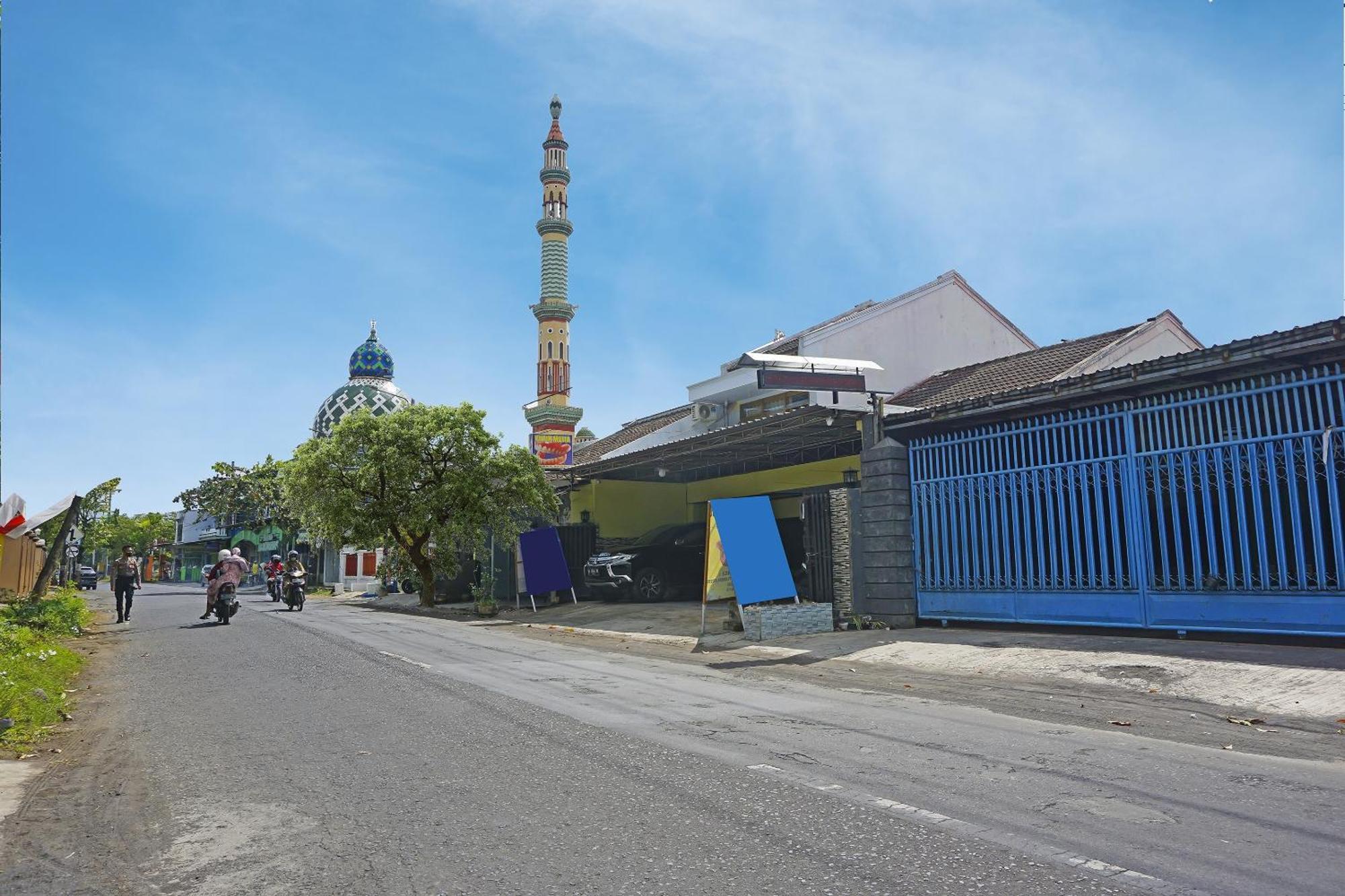 Putih Mulia Homestay Syariah Lumajang Dış mekan fotoğraf